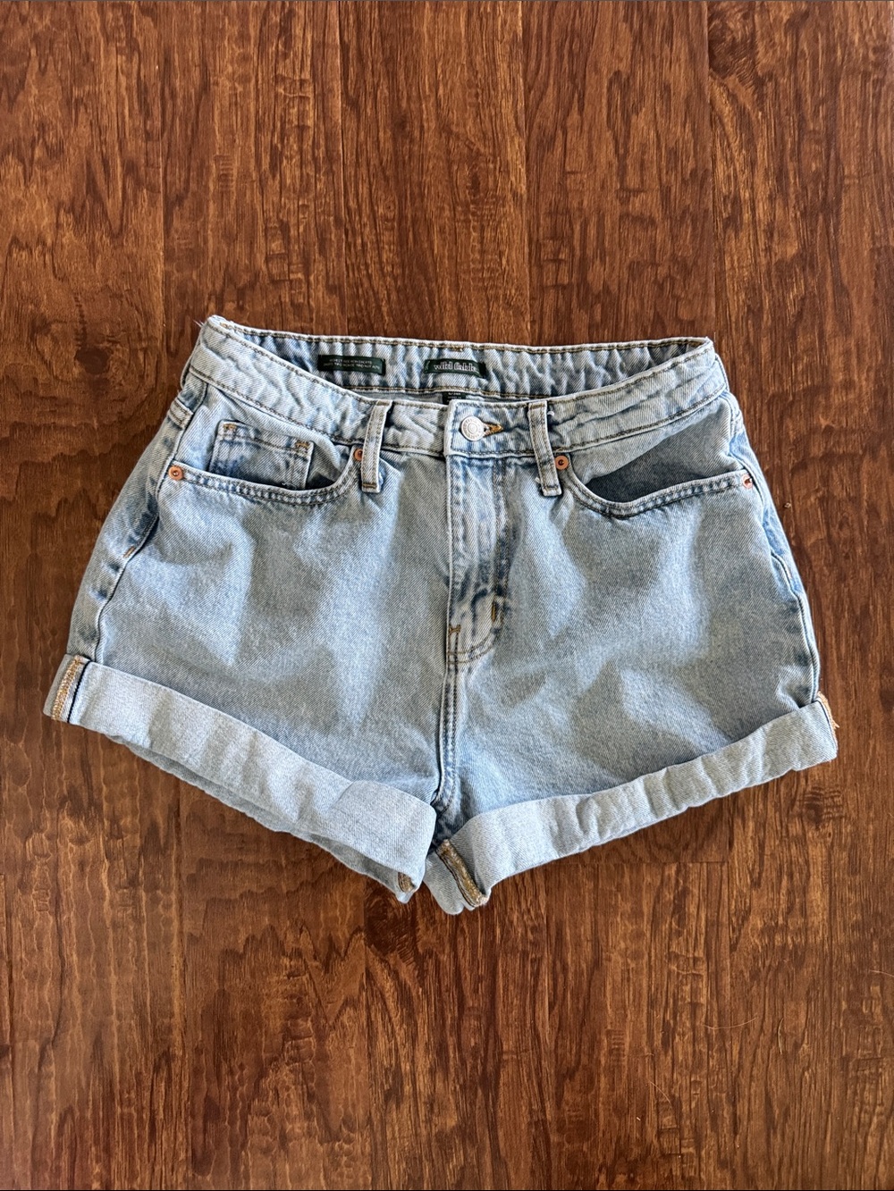 Wild Fable Classic Light Blue Denim Roll-Cuff Women’s Shorts